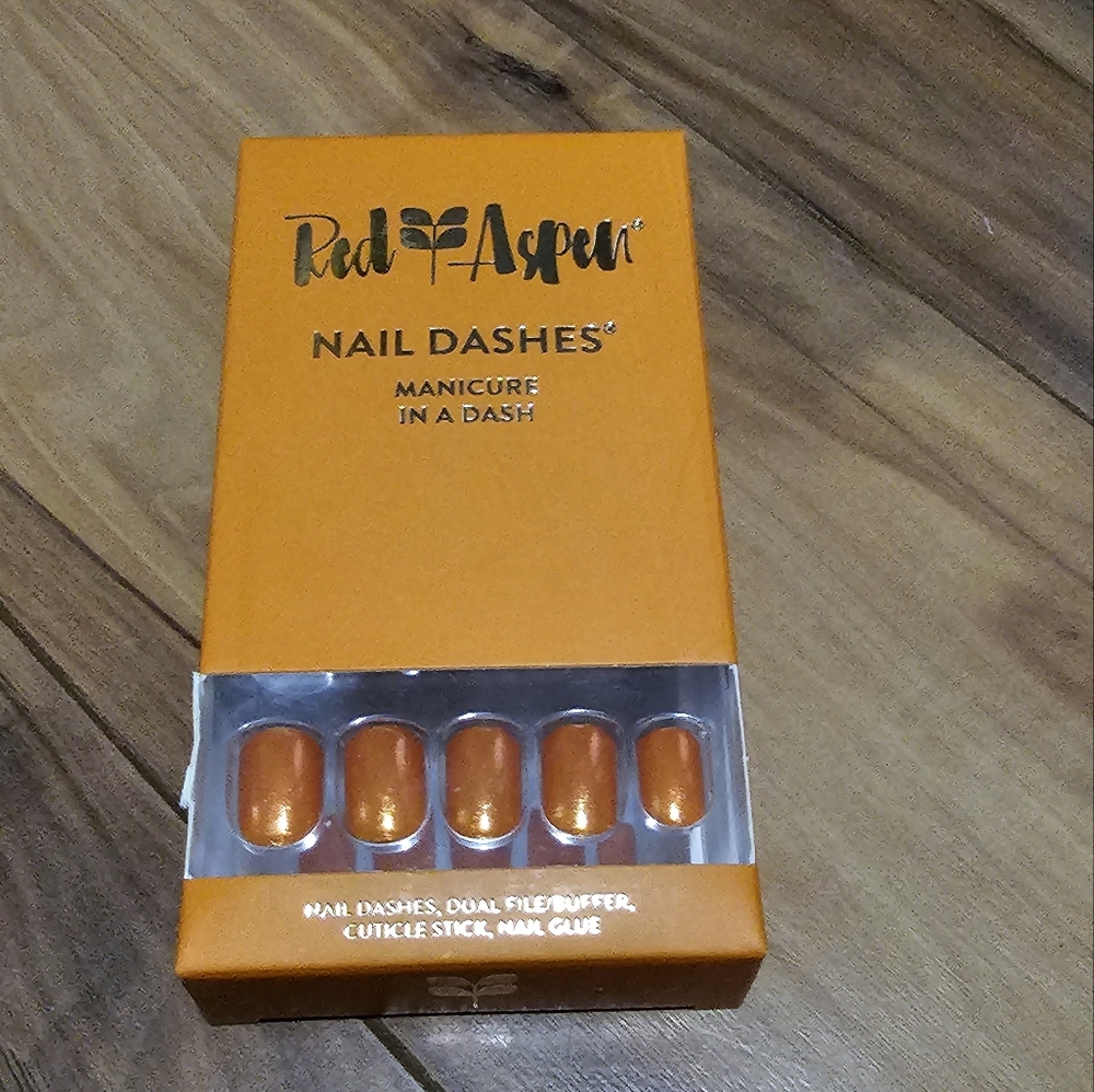 Red Aspen Nail Dashes Jaqi O'Lantern
